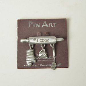 GREAT GIFT! Vintage SPOONTIQUES PEWTER #1 COOK Brooch /Pin New, on Original Card